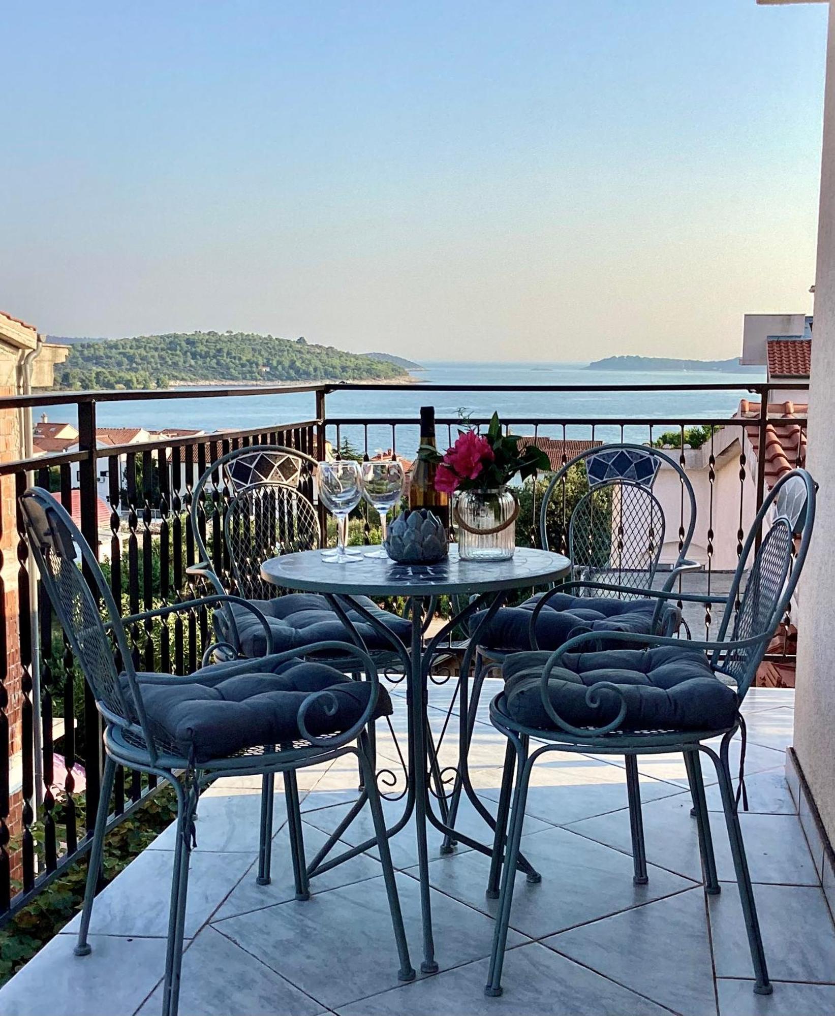 Apartmani Mate Рогозница Стая снимка